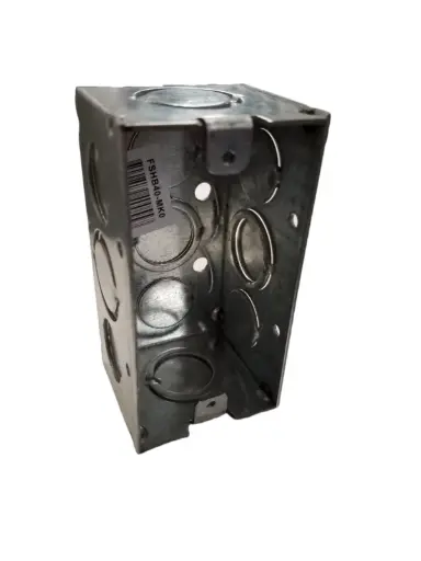 [EMPE-CCK000204] Caja chalupa 2×4 con knockouts de 1/2″ y 3/4″